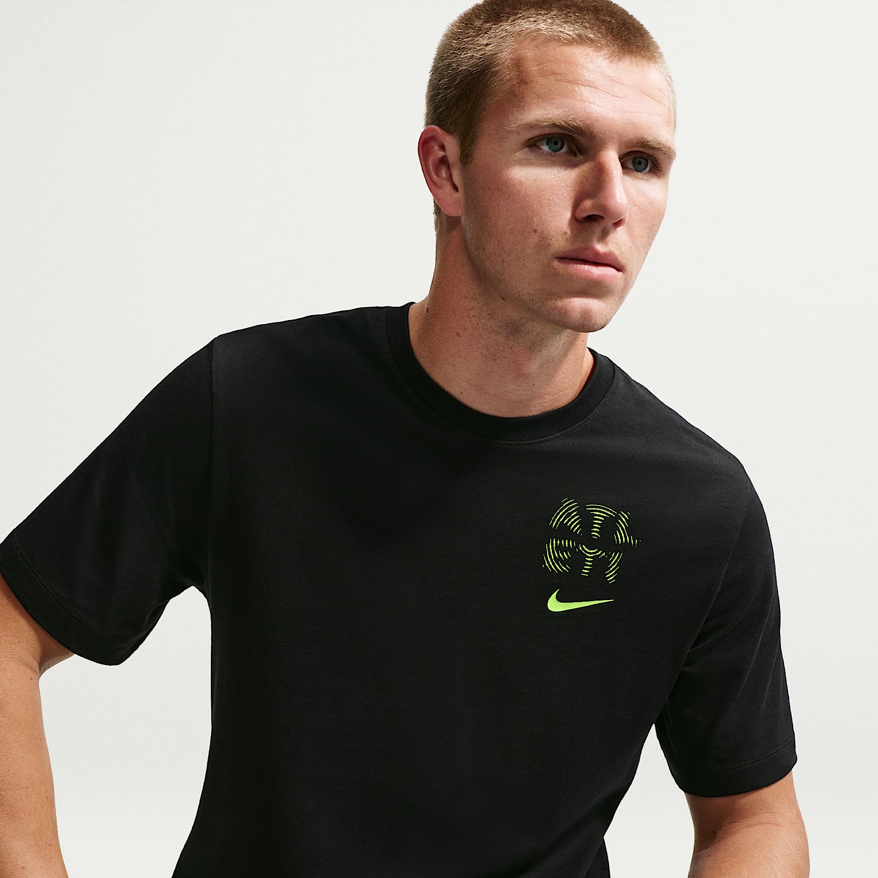 Atlético Madrid Men's Nike Soccer T-Shirt. Nike.com